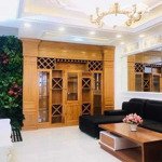 chủ ngộp bank, bán gấp nhà hxh lớn nguyễn trãi, q1, 6x15.4, nh nhẹ, 2 tầng, hđt 50tr, giá 18,9 tỷ