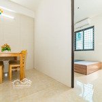 cho thuê ccmn 1k1n rộng 30m2 có ban công thoáng ở ngay gần bến xe mỹ đình