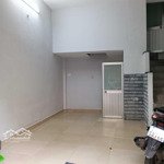 cần cho thuê nhà 1 trệt 1 lầu 13tr/th hẻm xe hơi nguyễn hữu cảnh (gần ngay vinhomes central park)