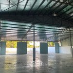 cho thuê xưởng và đất 1300m2 - 40tr an phú đông q12. xe container