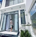 CẦN BÁN CĂN VILLA 2 MẶT TIỀN CÓ BỂ BƠI TTTP GIÁ HOT: 2 TỶ 250