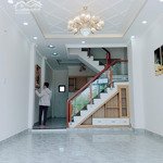 bán nhà shr 1 trệt, 2 lầu, 4 phòng ngủ và 3 phòng tắm, dt 4,3x13m giá 2 tỷ 600 triệu.