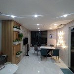 cho thuê căn hộ hud building 2pn - 2wc view biển dt 90m2 full nội thất đẹp lh vy 0905365024