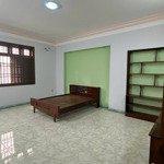 hạ giá bán gâp căn goc 40m2 đường nguyễn đình chiểu quận 1