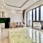 căn hộ 1pn, balcony, full nội thất, thang máy, gần ngã tư phú nhuận