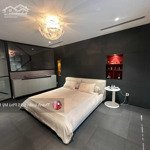 cho thuê villa phú mỹ hưng q7. dt 7*18. nhà đẹp - liền kề công viên và trường học quốc tế. e luân