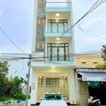 bán nhà 3 lầu có thang máy dt 5 x 18 . dtsd 360m2 sổ hồng hoàn công giá rẻ nhất cần thơ