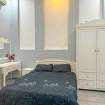 studio bồn tắm - nguyễn hữu cảnh- rộng rãi, thoáng khí