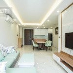 cho thuê căn hộ midtown 2 phòng ngủ view sông biệt thự đẹp. lh: 0901142004 hòa đất vàng