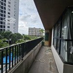 căn hộ sân vườn view kênh đào mát mẻ, 72m2 2pn 2wc, 11.7m2 sân vườn, đã có sổ, giá: 3.9 tỉ