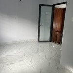 bán nhà ngợp trệt lửng 3pn chỉ 2ty130. dt sàn 120m2 đường nhưa 6m