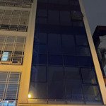 chính chủ bán building 7 tầng thang máy, dt 82m2, kinh doanh văn phòng, phố cầu giấy. giá 23 tỷ