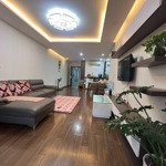 gia đình cần bán căn hộ g4 tòa chung cư fivestar kim giang căn hộ 3 phòng ngủ 102m2 full đồ,giá tốt