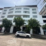 bán hotel 3 sao kđt cảng tuần châu, hạ long. doanh thu ổn định, tự minh doanh hốt bạc. giá 28 tỷ