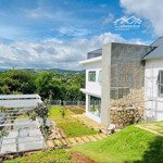 vila nghỉ dưỡng rộng gần 600m2 ven đà lạt view thông thoáng mát , giá thành hợp túi tiền