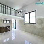 trống căn gác rộng 30m2 có máy lạnh -ban công ngay khu lake view