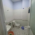 nhà nguyễn căn full nội thất, 1 trệt 2 lầu, 4ph, 3wc, đường nhựa 6m