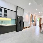 cho thuê căn liền kề view công viên 3pn4wc 15tr/th (bao phí) mới hoàn thiện tại sun casa central