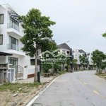 duy nhất 1 villas đơn lập,căn góc 2 mặt thoáng,xuất ngoại giao trục chính đường lớn giá chỉ 20,x tỷ