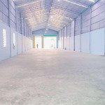 cho thuê kho 800 m2 có sân rộng mặt tiền nguyễn văn linh