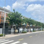 nhà 3 tầng view công viên chuẩn singapore dự án sun casa cho chuyên gia thuê 16tr/tháng