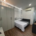 chính chủ cho thuê phòng đầy đủ nội thất, ngay công viên lê văn tám, chợ tân định. 30m2 giá 8tr.