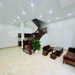 nhà dân xây kiên cố 43m2 , 3pn , đông mỹ thanh trì