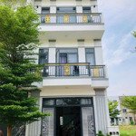 bán nhà 1 trệt 1 lầu, tp. biên hòa, dt 80m2, giá 2 tỷ 2, phù hợp kinh doanh. lh: 0902793086