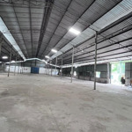 cho thuê xưởng 1700m2 đường cont 24/24 tại thuận an , bình dương .