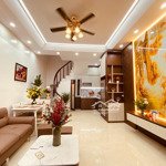 giảm sốc! 10m ra ô tô nội thất đẹp , ngõ rộng tại phố khương đình , dt 35mx5t, chỉ 5,5 tỷ