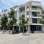 bán nhà gấp, đẹp nhất khu đất b1.1 thanh hà