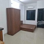 chính chủ nhà mình vừa xây xong tòa ccmn yên xá mới tinh, 6 tầng thang máy, full đồ 30m2, 4tr/tháng