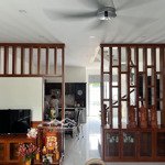 bán biệt thự phạm văn đồng khu ven sông sài gòn chỉ 13,9 tỷ dt 120m2 xây 3 tầng sổ hồng hoàn công