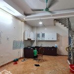 cho thuê nhà riêng ngõ 67 khuất duy tiến, 35 m2, 6 tầng, 4 ngủ, ô tô cách 10m, giá 15 triệu/tháng