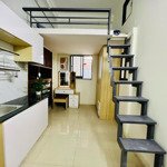 duplex cửa sổ thoáng, máy giặc riêng ngay trung tâm q3