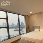 cho thuê căn góc 3pn, view sông trực diện q1 nhà mới. tầng cao, nội thất đầy đủ. 56tr/tháng bao pql