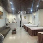 bán nhà riêng 75m2 3 tầng đuong 7m ( có lề) đang kinh doanh spa