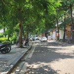 nhà lạc long quân, tây hồ, ngõ thông , gần ô tô đỗ, nhà đang xây, mới đẹp,thang máy chạy, 6 tầng,