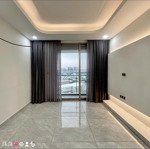 bán căn hộ 3 phòng ngủ view đông nam midtown