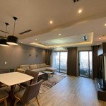 2pn 2wc full nội thất đẹp ở ngay chung cư golden mansion