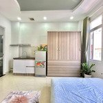 trống phòng bancol, full nội thất rộng 28m2 có thể ở liền, đường nguyễn xí bình thạnh