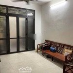 cho thuê nhà riêng ngõ 29 dịch vọng, cầu giấy, 5 ngủ, 3vs, full đồ, giá 15tr/th, lh 0965188817