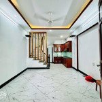 nhà trương định, hoàng mai 32m2, gần hồ full 5 tầng mới về ở luôn, chỉ 4,9 tỷ