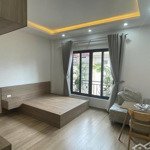 nguyễn khánh toàn, cầu giấy 42m2*7t, thang máy. vị trí đẹp, lô góc 2 thoáng, ngõ thông rộng gần phố