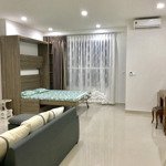 tôi cần cho thuê căn studio sunrise city view quận 7 , 40m2, full nt, giá: 10/th. lh 0762 318006