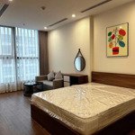 cho thuê căn hộ vinhomes west point studio 25m giá 13.5tr/tháng