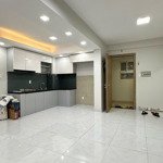 chuyển công tác cần bán gấp căn hộ 2pn 2wc có bancol ehomes - khu mizuki park