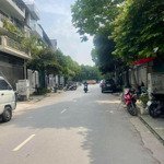 cần bán gấp nhà âu cơ- tây hồ- dt 85 m2, nhà c4- ngõ to rộng ô tô vào nhà- hot.