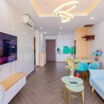 cần cho thuê 2pn 2wc miễn phí quản lý nội thất sang trọng sunrise city view 19tr/tháng. 0869399869