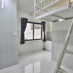 cho thuê căn duplex cửa sổ trời thoáng mát